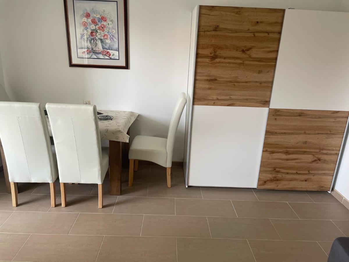 Lory Apartmani Dramalj Exterior photo