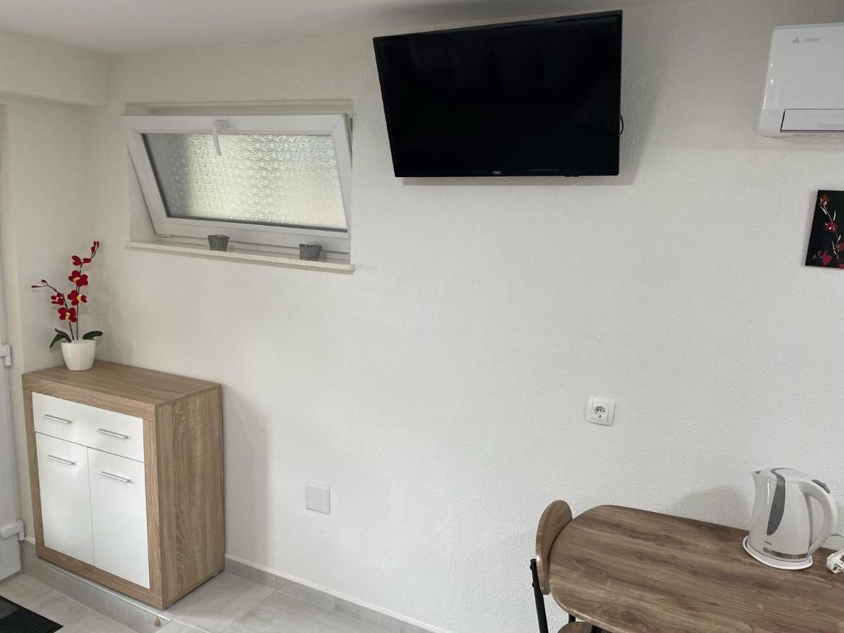 Lory Apartmani Dramalj Exterior photo