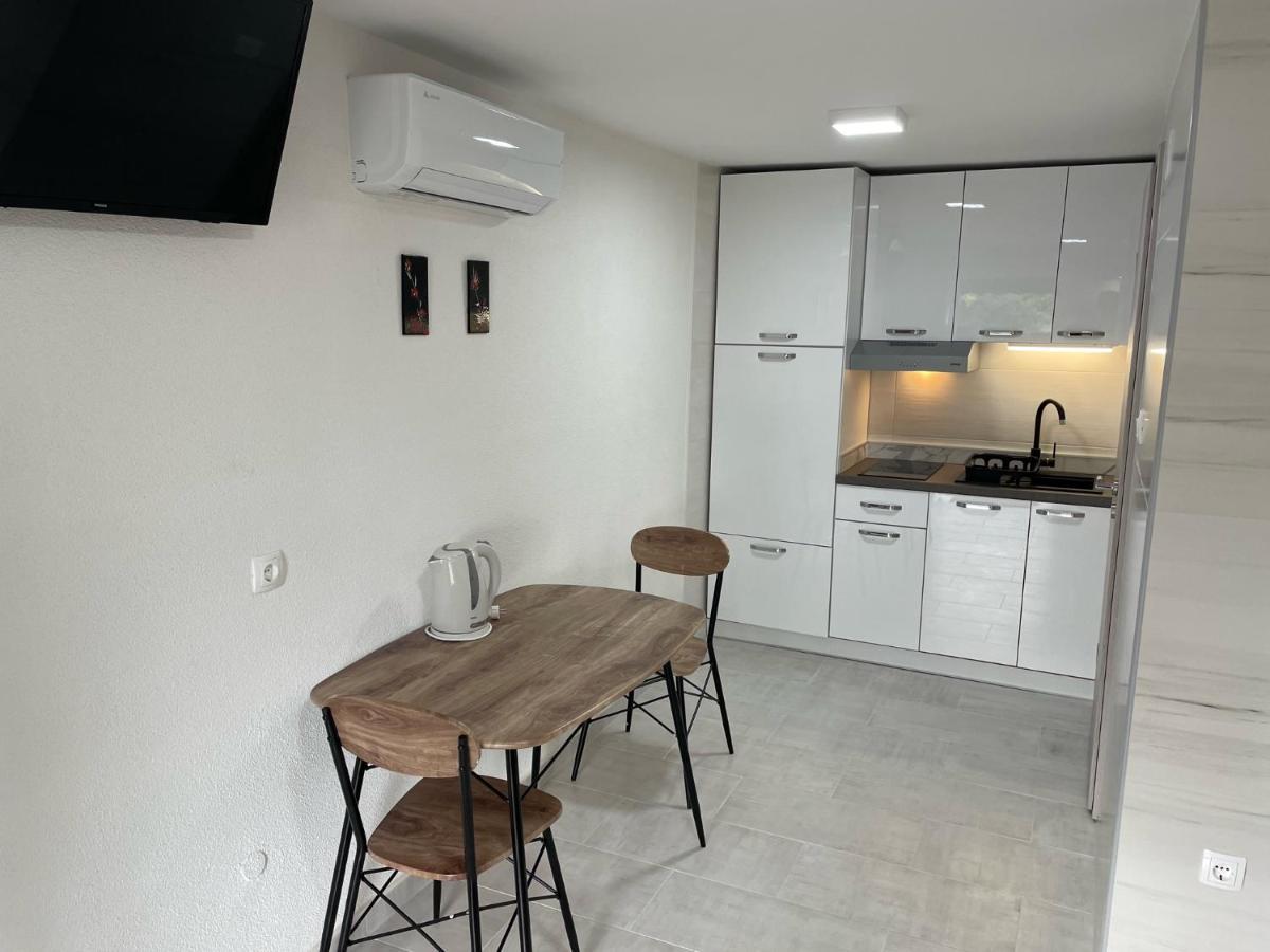 Lory Apartmani Dramalj Exterior photo